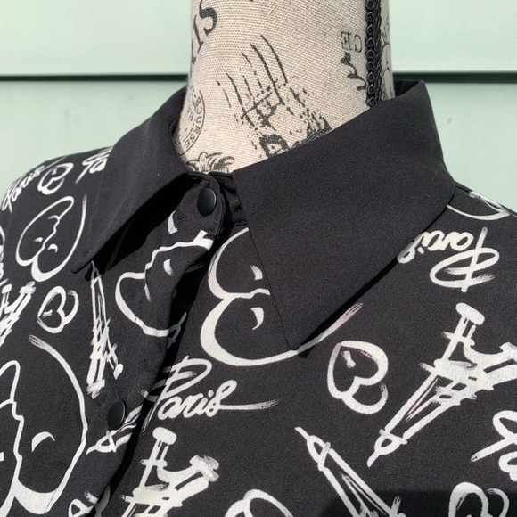 Catherine Malandrino Black & white heart button up collared long sleeve blouse - Picture 4 of 8